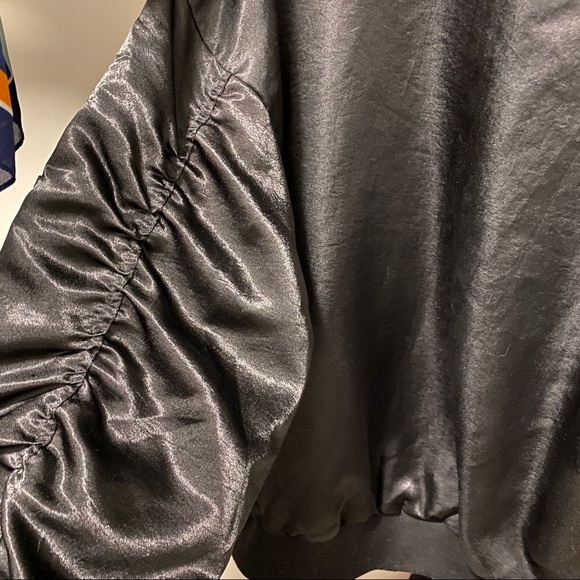 2 for $30 - Fashion korean flight jacket - Picture 3 of 6